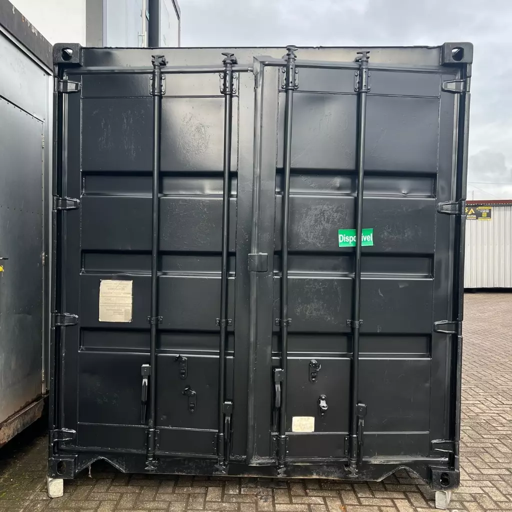 Almoxarifado modular para canteiro de obra — solução prática e resistente.